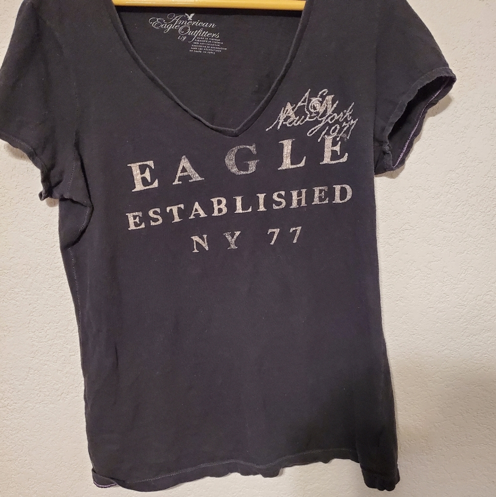 V neck - Picture 2 of 2